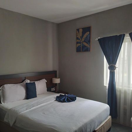 Euro Homes Hotel Accra Exterior photo