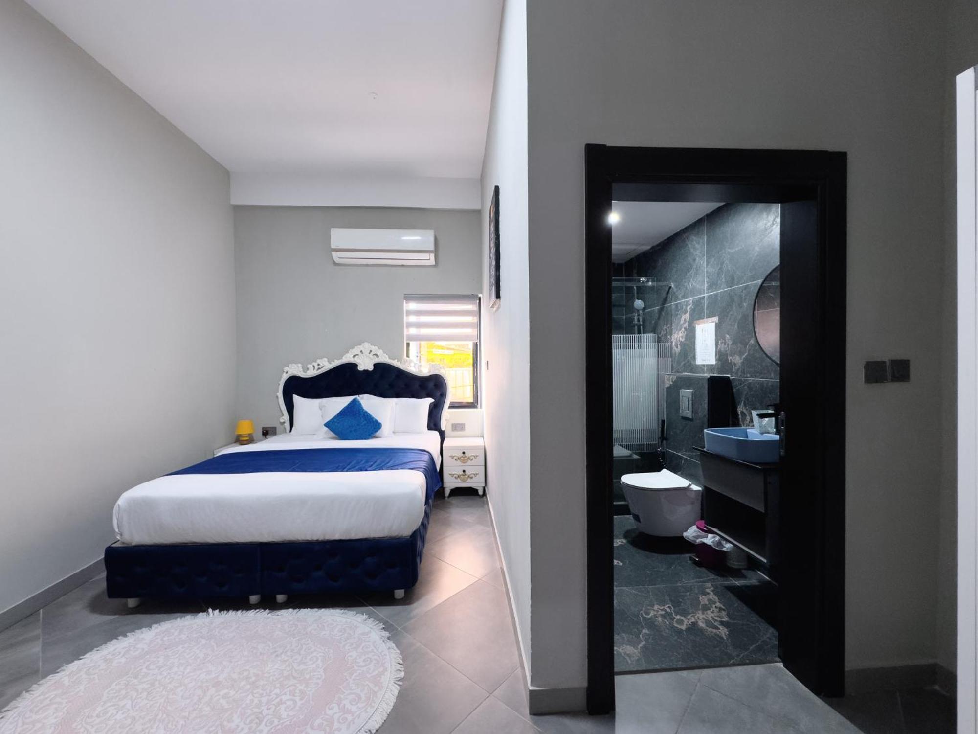 Euro Homes Hotel Accra Exterior photo