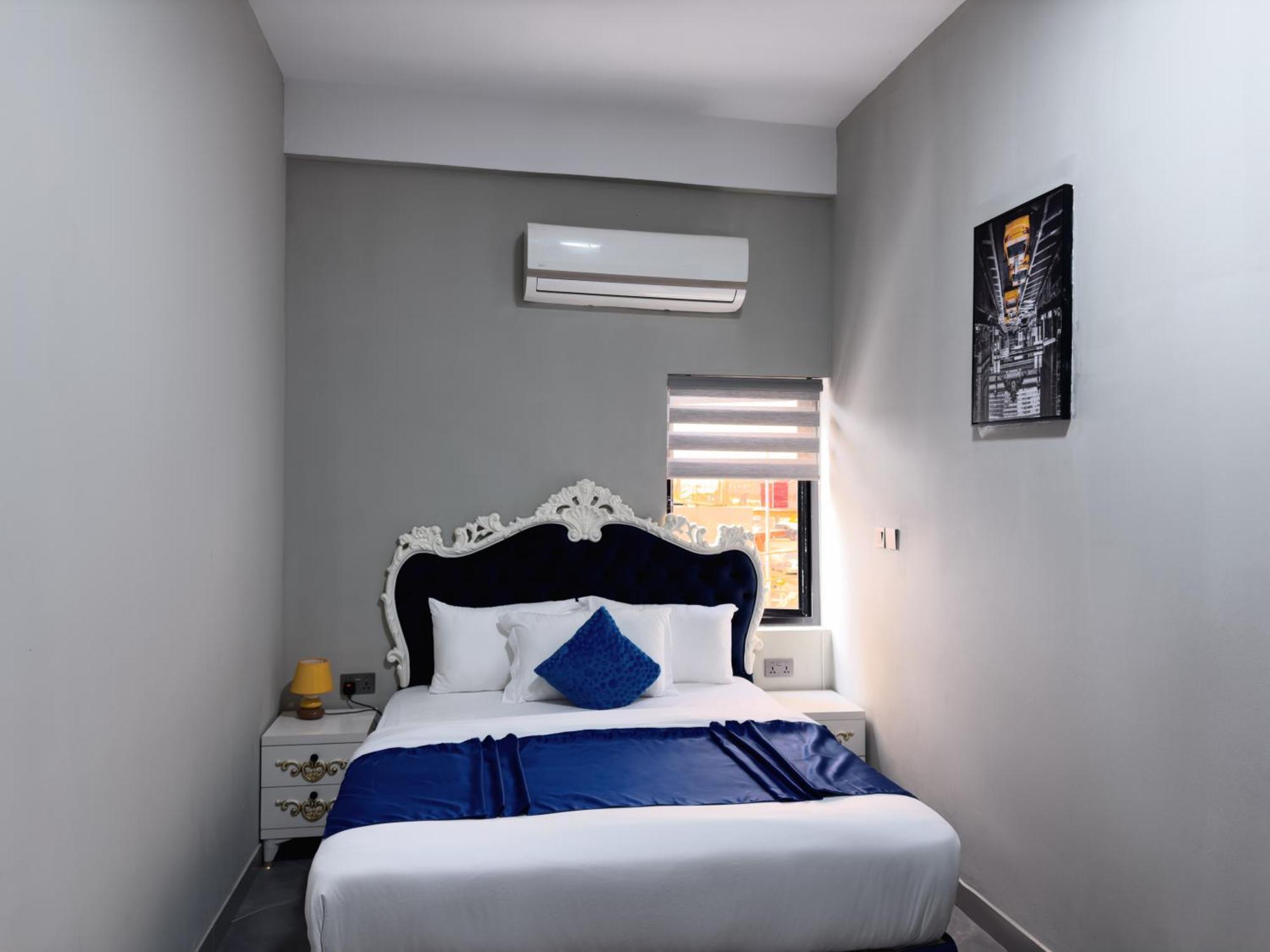 Euro Homes Hotel Accra Exterior photo