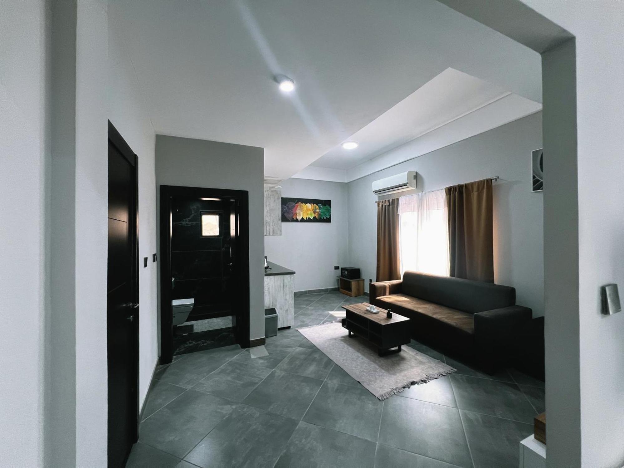 Euro Homes Hotel Accra Exterior photo