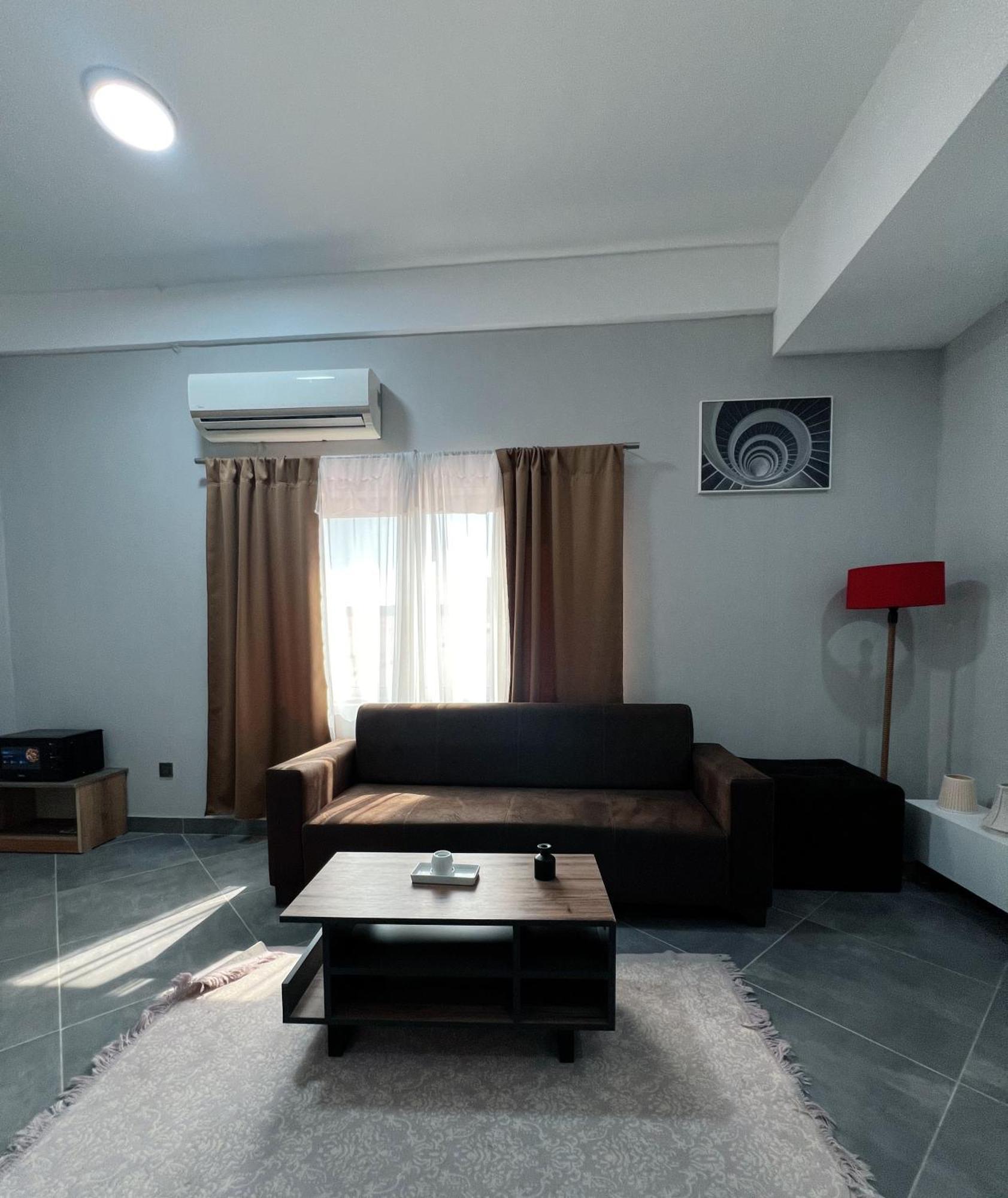 Euro Homes Hotel Accra Exterior photo
